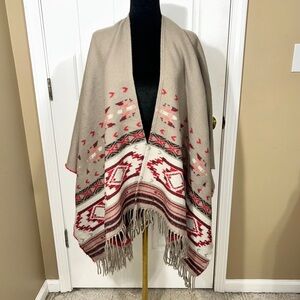 American Eagle Outfitters Aztec Southwestern Print Fringe Poncho Shawl One Size